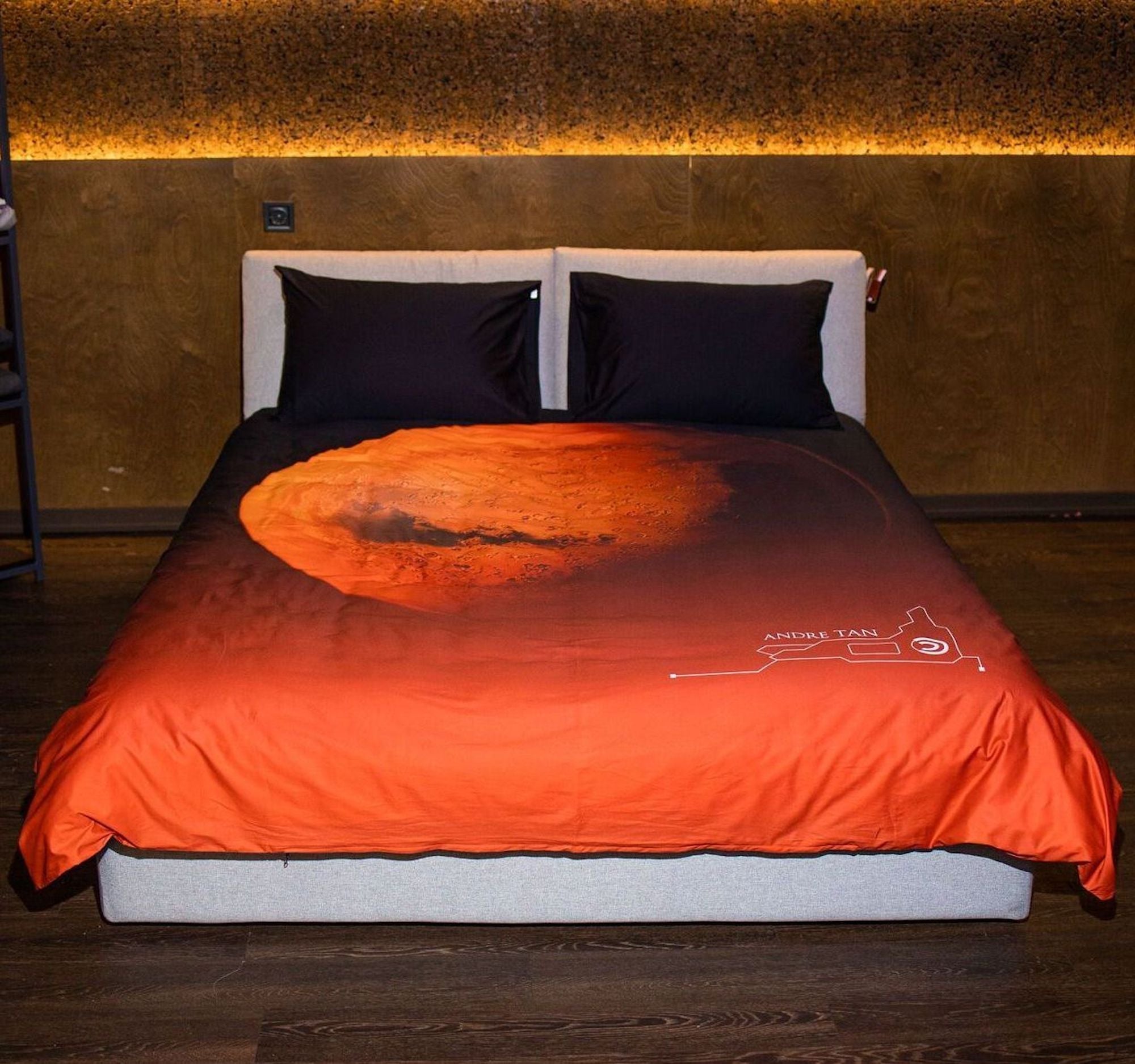 Satin Bedding Set, Men from Mars